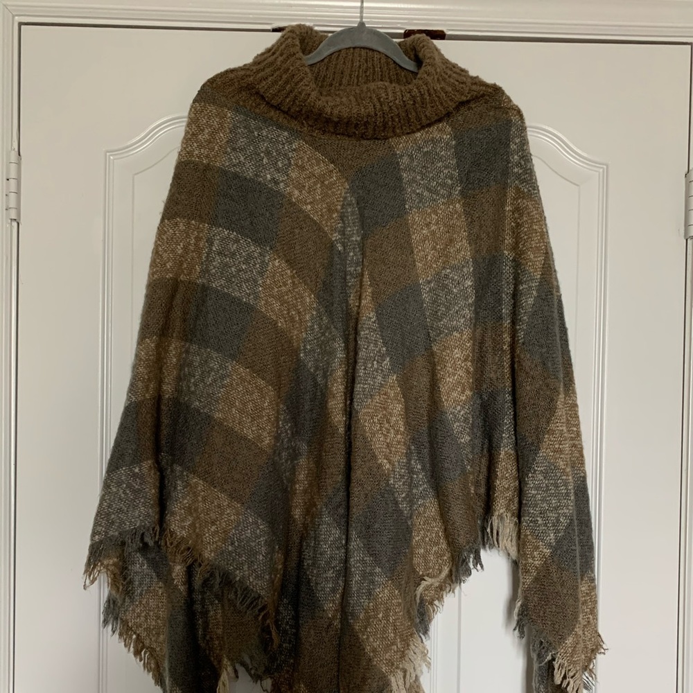 Plaid turtle neck Shaw. Super comfy and warm!